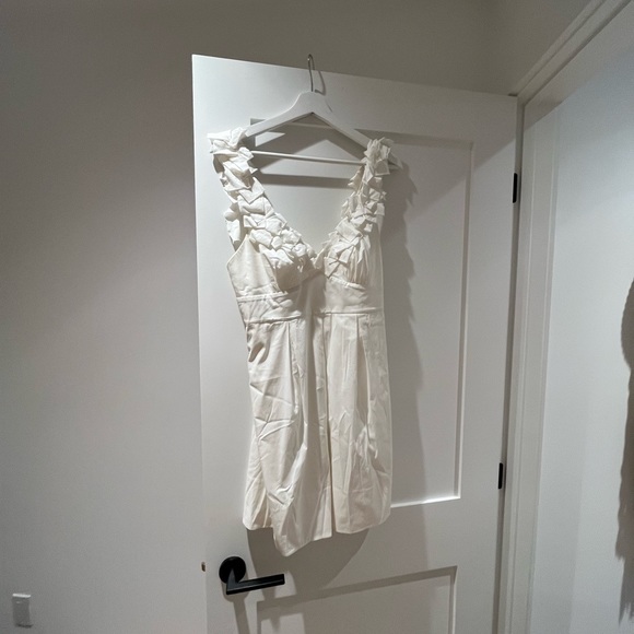 White BCBG mini dress - Picture 1 of 3